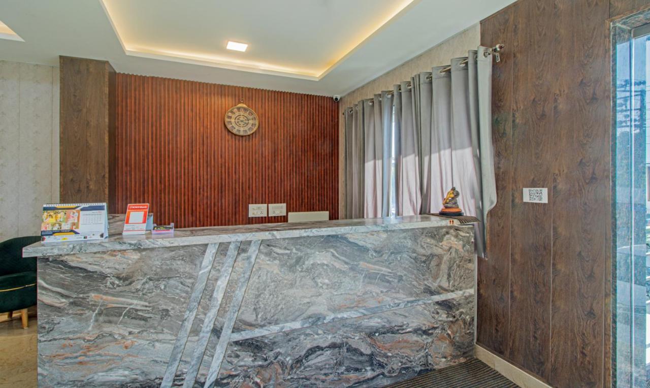 Treebo The Empire Near Taj Mahal Agra Hotell Agra  Exteriör bild